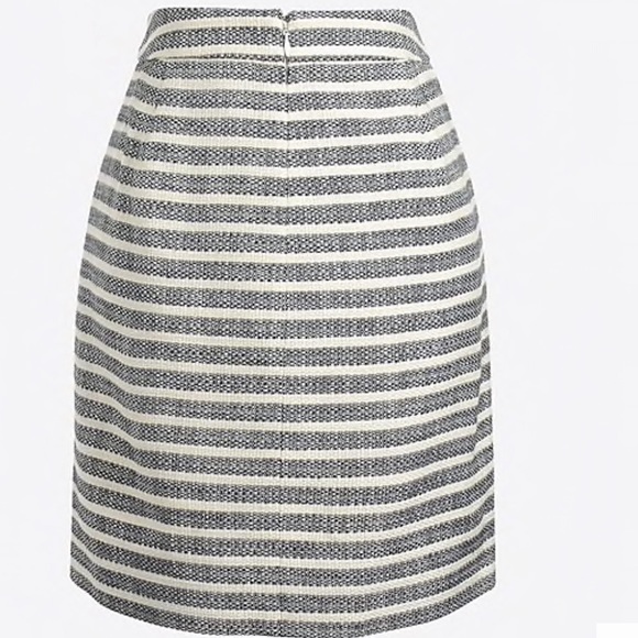 J. crew basket woven navy & cream mini skirt NWT - Picture 2 of 2